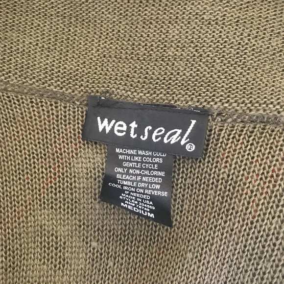 Wet Seal Olive and Orange Geometric Shrug/Sweater - Picture 3 of 4